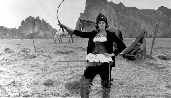 Even Cowgirls Get the Blues (1993) - Gus Van Sant | Synopsis